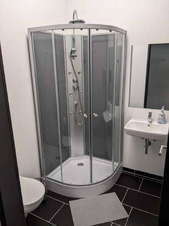 Business-Motel & 24H Selfcheckin Heimsheim エクステリア 写真