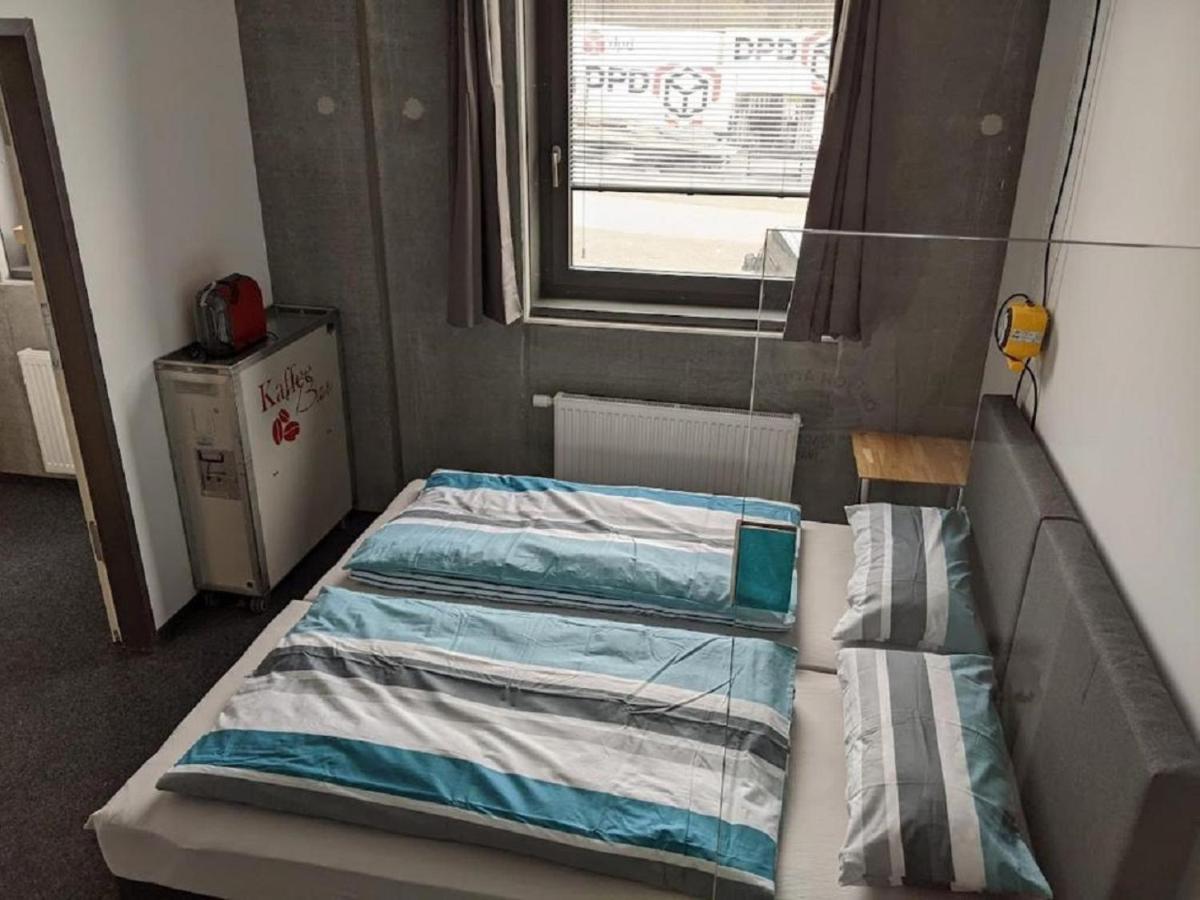 Business-Motel & 24H Selfcheckin Heimsheim エクステリア 写真
