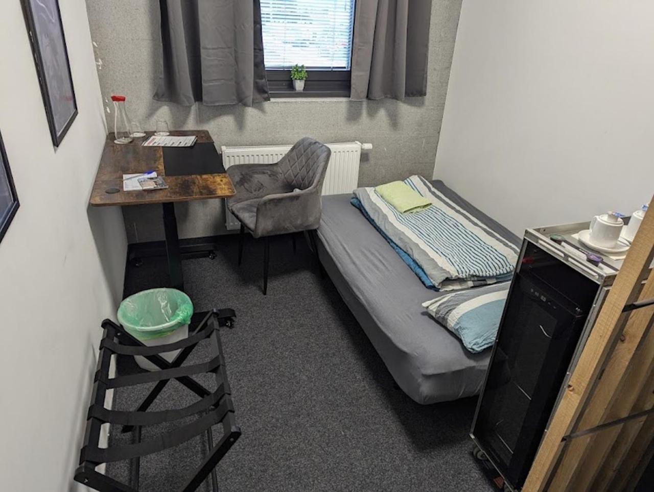 Business-Motel & 24H Selfcheckin Heimsheim エクステリア 写真
