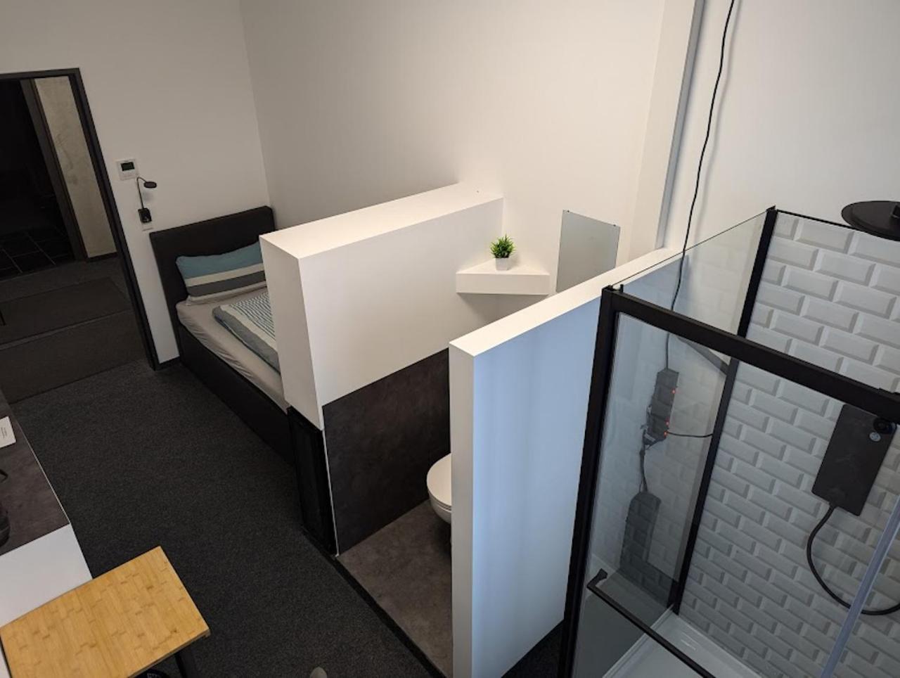 Business-Motel & 24H Selfcheckin Heimsheim エクステリア 写真